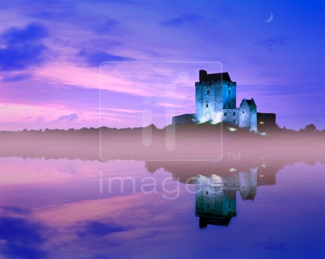 Republic of Ireland/Co.Galway: Dunguaire Castle near Kinvara